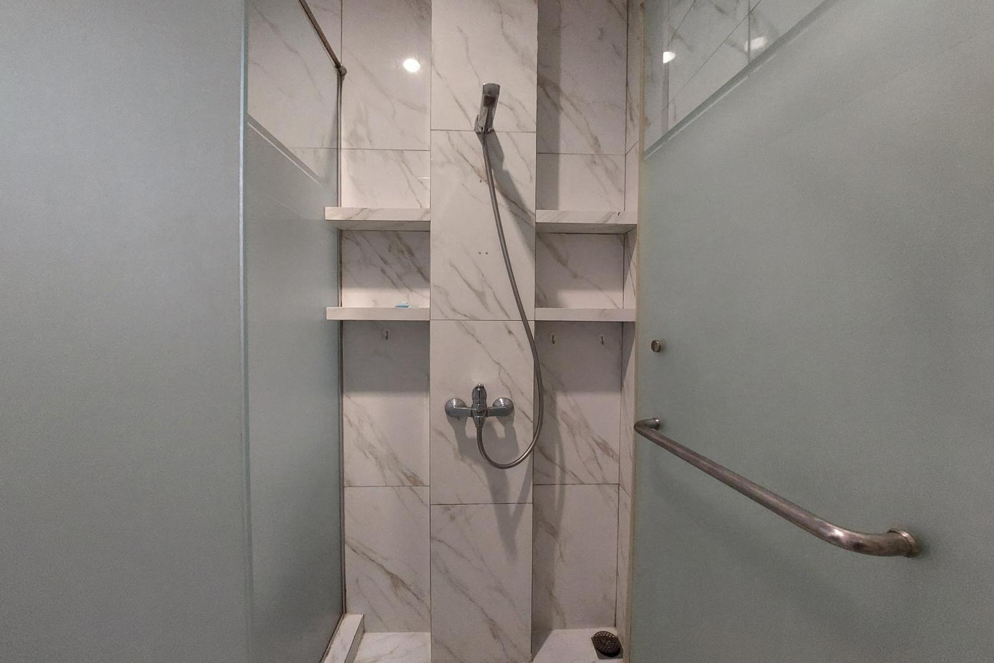 Nonie'S Huis Hotel Medan Ngoại thất bức ảnh