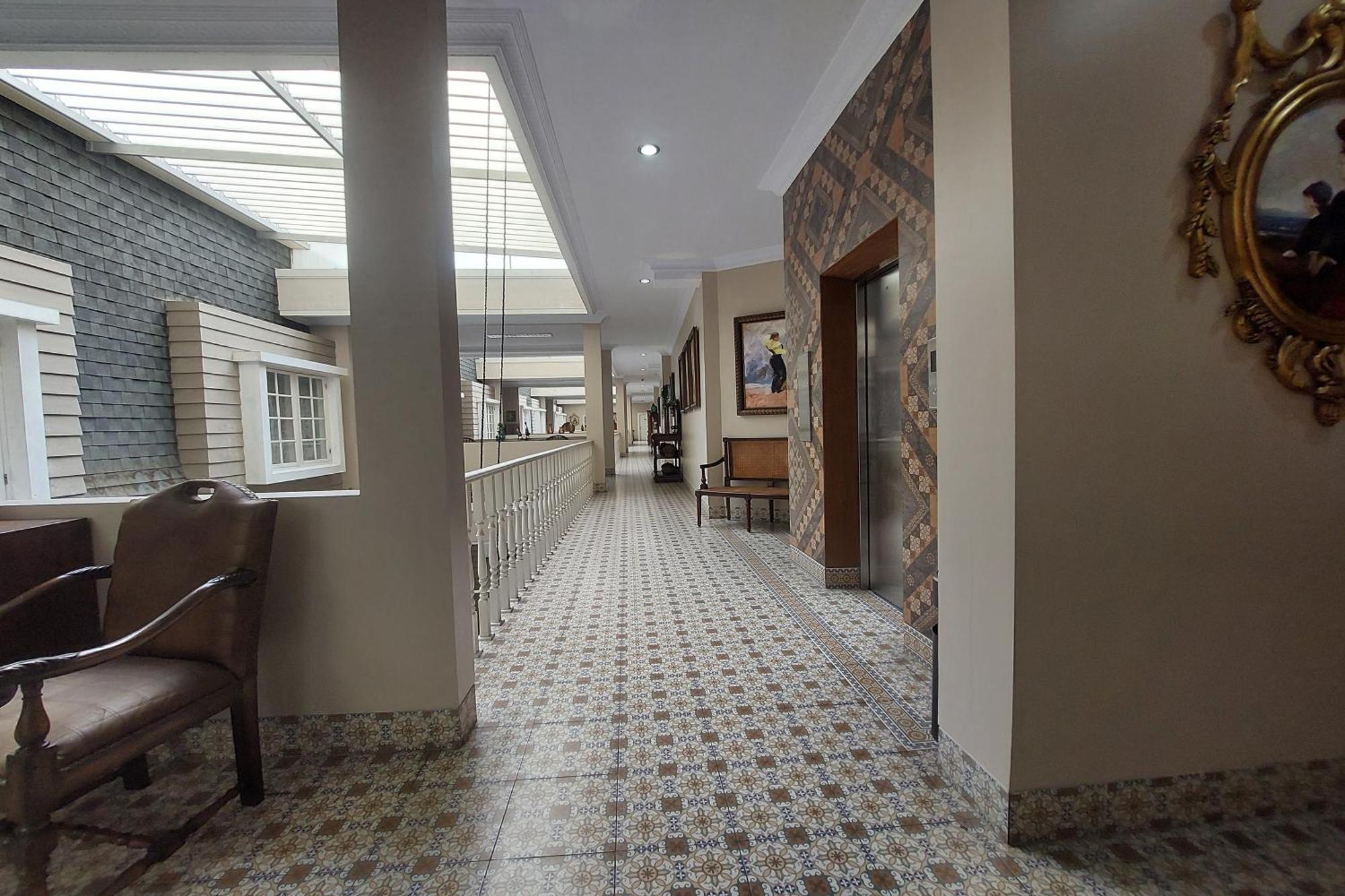 Nonie'S Huis Hotel Medan Ngoại thất bức ảnh