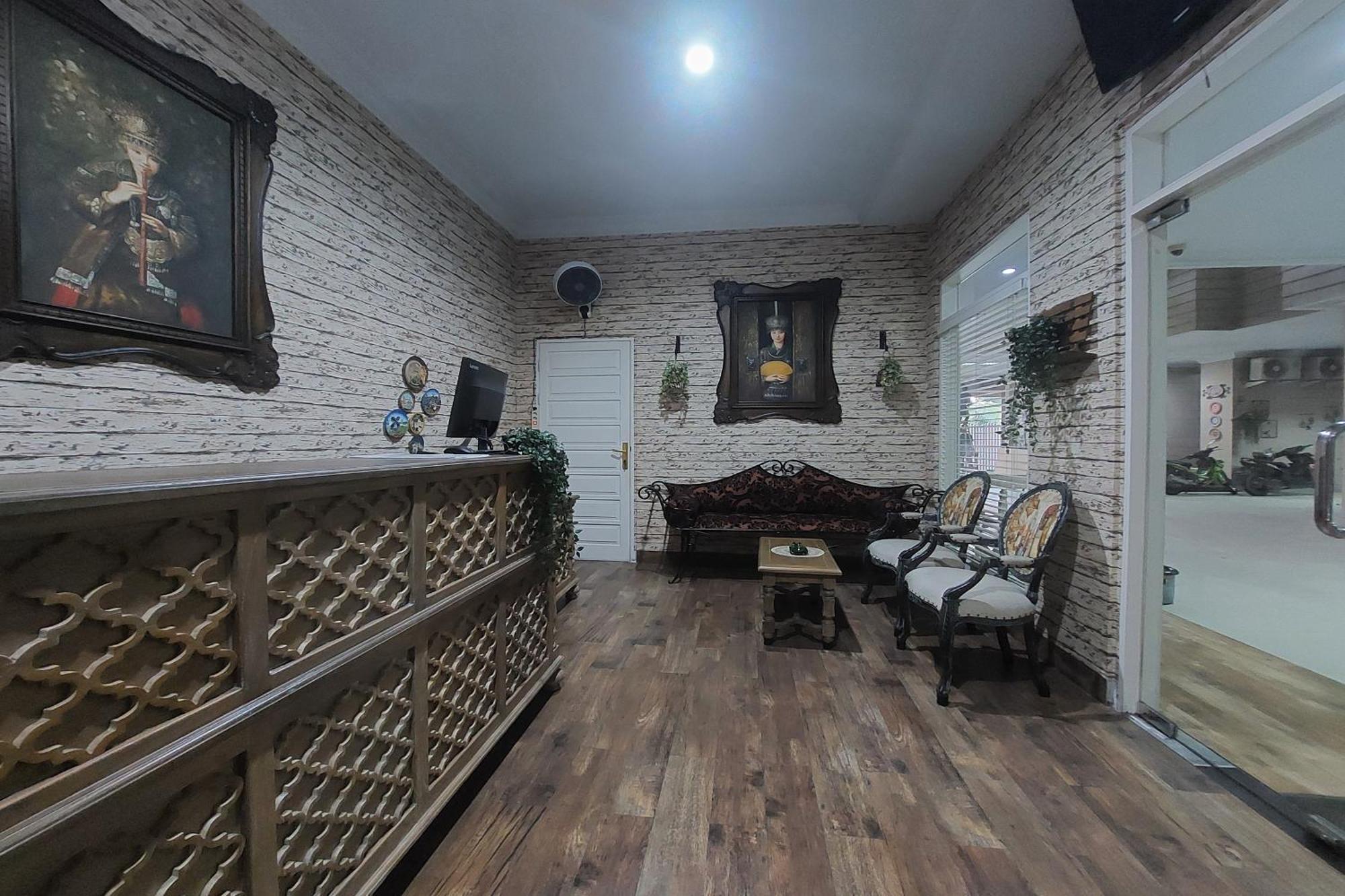 Nonie'S Huis Hotel Medan Ngoại thất bức ảnh