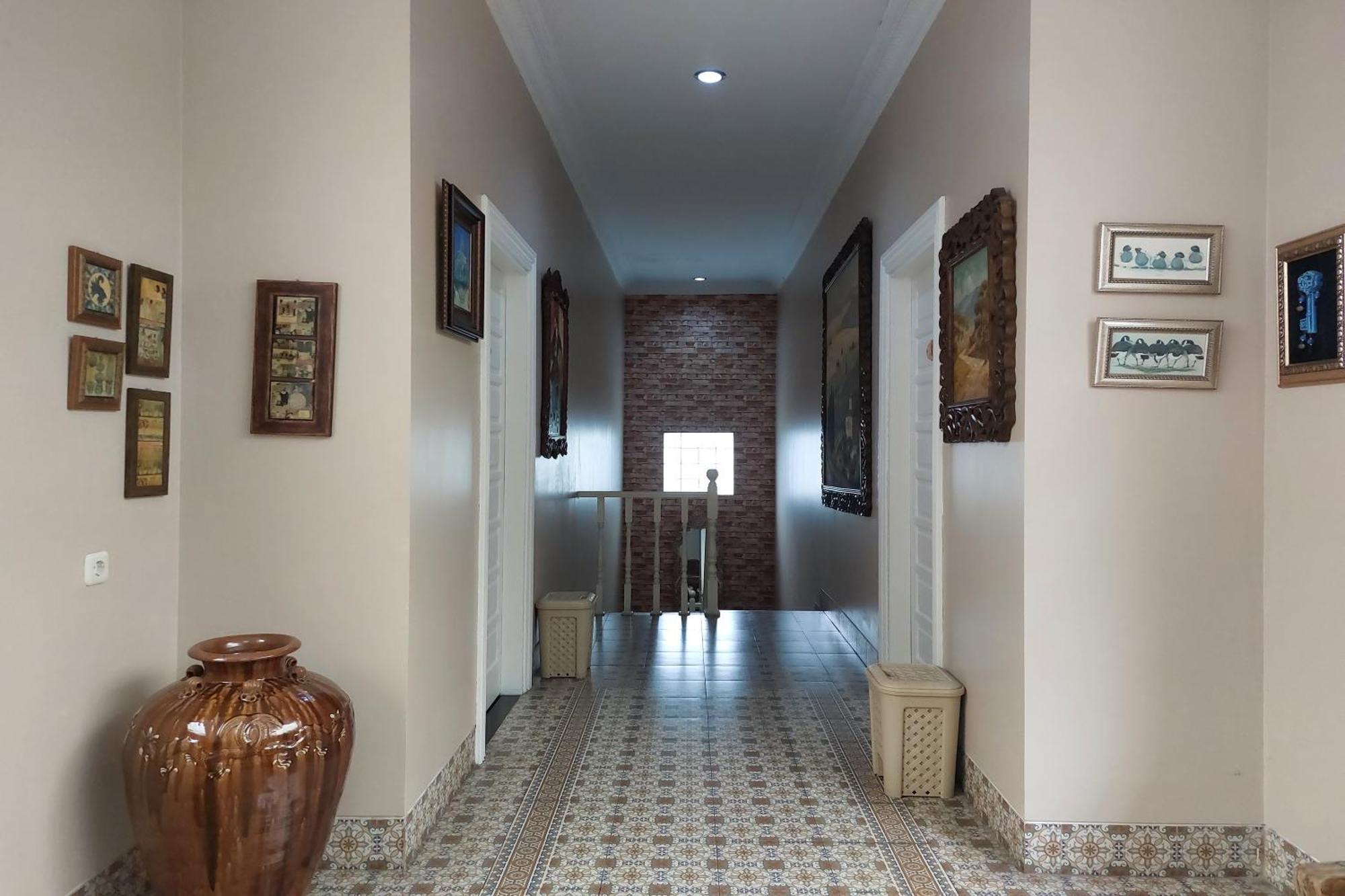 Nonie'S Huis Hotel Medan Ngoại thất bức ảnh